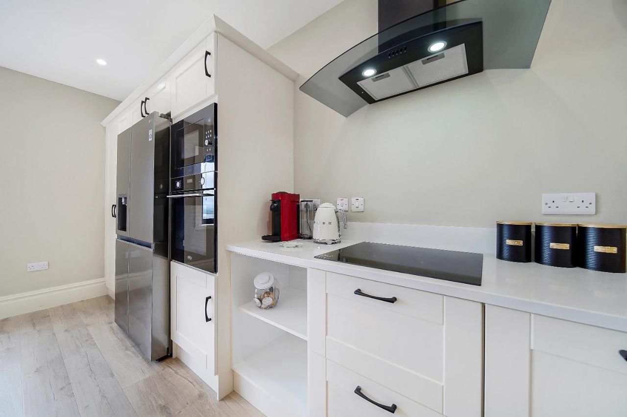 Seaview Lodge Apartment 'Sleeping 4 Guests' Rockstown Luaran gambar